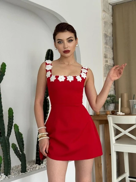 Alyosa Çiçek Detaylı Elbise ürün görseli 1