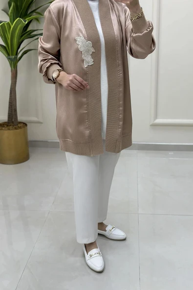 Düşük Omuz Yaka İşleme Detaylı Ribanalı Kadın Hırka Vizon Düşük Omuz Yaka İşleme Detaylı Ribanalı Kadın Hırka Vizon 25Y01R - 6