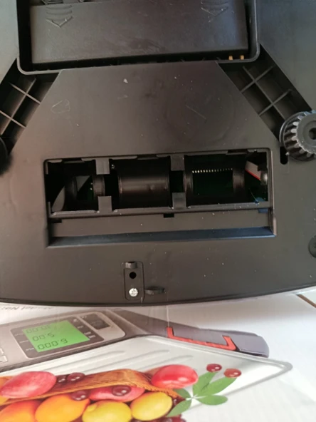 PROFESYONEL MODEL 40 KG TERAZİ-METAL ÖN PANEL-FİYAT HESAPLI TARTI-HEM PİLLİ ŞARJLI-2 YIL GARANTİLİ - 4