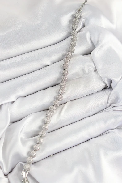 Pirinç Zirkon Taşlı Yarım Topcuk Model Gümüş Renk VIP Seri Kadın Bileklik - Resim 2