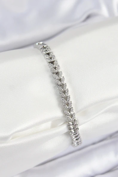 Pirinç Zirkon Taşlı Sıralı Yaprak Model Gümüş Renk Kadın Bileklik ürün görseli 1