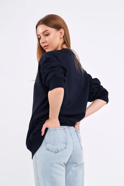 Lacivert Kadın Pamuklu Oversize Basic Bisiklet Yaka Sweatshirt - 4