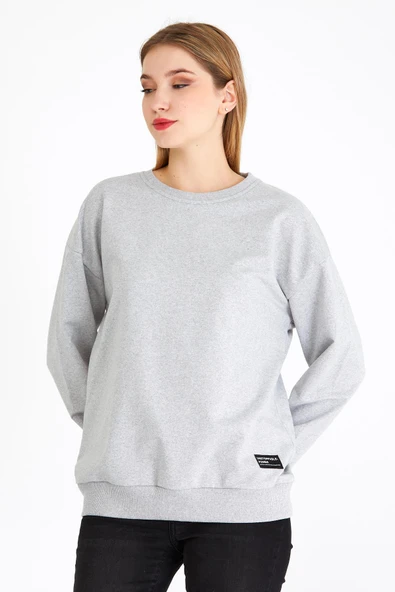 Kadın Gri Renk Basic Bisiklet Yaka Sweatshirt ürün görseli