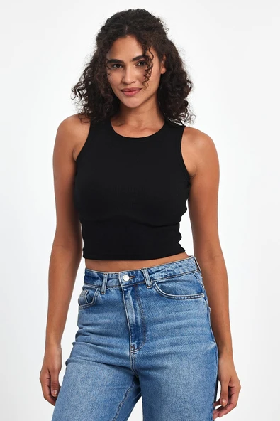 Kadın Siyah Fitilli Görünümlü Askılı Kalın Esnek Örme Basic Crop Atlet - Resim 4