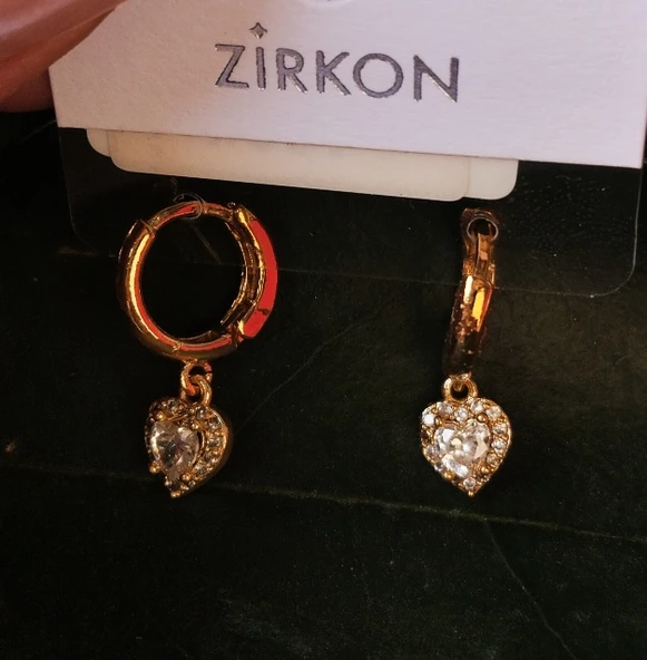 Monalisa Home Gold Renk Lüks Gösterişli Kalp Figürlü Küpe ürün görseli 1