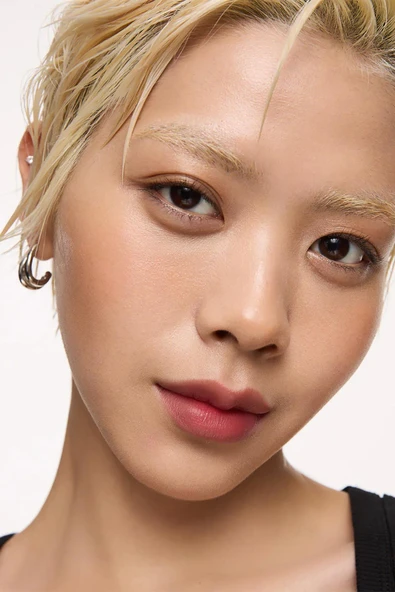 Wonderskin Uzun Süre Kalıcı Renkli Dudak Maskesi Xoxo 4ML - Resim 4