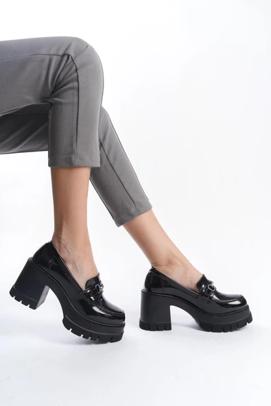 Kadın Guzi Siyah Rugan İnce Tokalı 8 cm Topuklu Platformlu Ayakkabı - 2