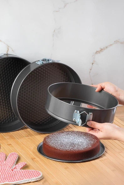 Porsima 912 3lü Yanmaz Yapışmaz Metal Kilitli Kelepçeli Yuvarlak Kek Kalıbı Seti Çok Renkli ürün görseli