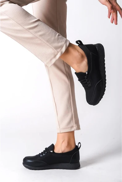 Kadın Galina Siyah Bağcıklı Lastikli Ortopedik Rahat Taban Taş Detaylı Günlük Babet Anne Ayakkabısı - 3