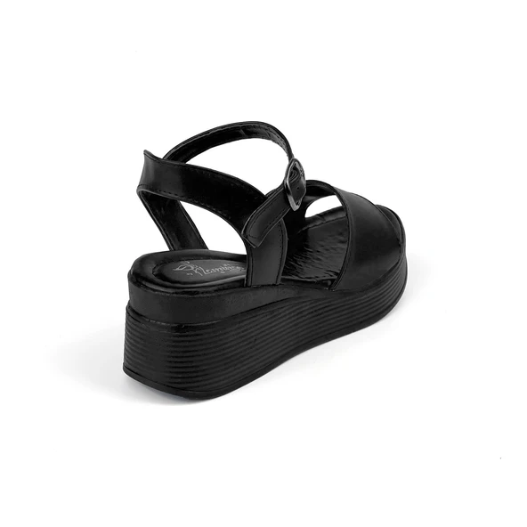 Kadın Siyah Tokalı Dolgu Topuklu Sandalet 6 Cm Rahat Yüksek Topuklu - Resim 5