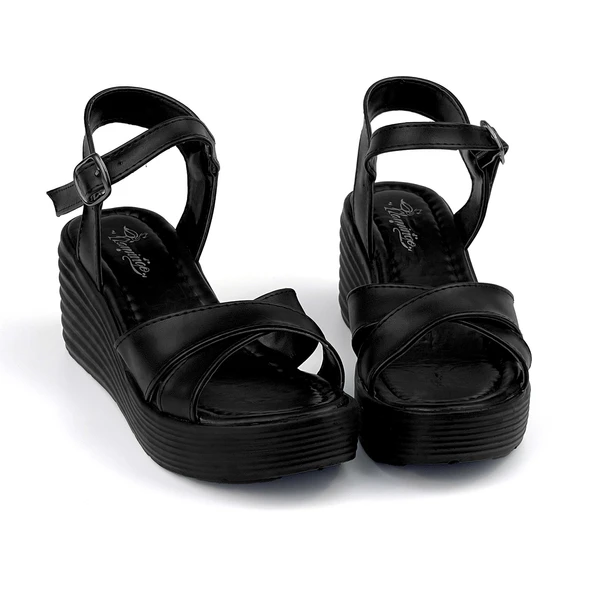 Kadın Siyah Tokalı Dolgu Topuklu Sandalet 6 Cm Rahat Yüksek Topuklu - 4