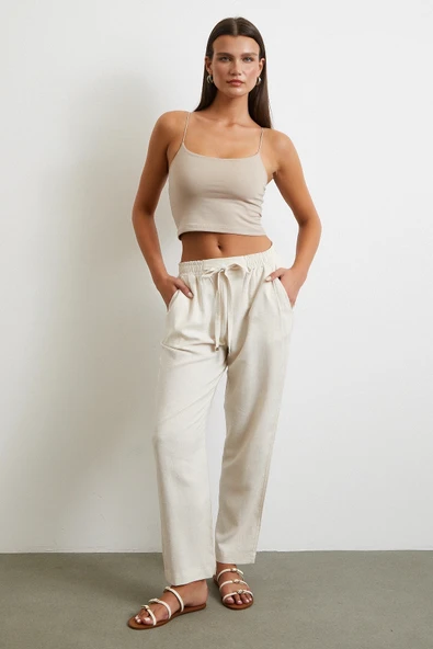Beli Lastikli Klasik Pantolon Bej ürün görseli