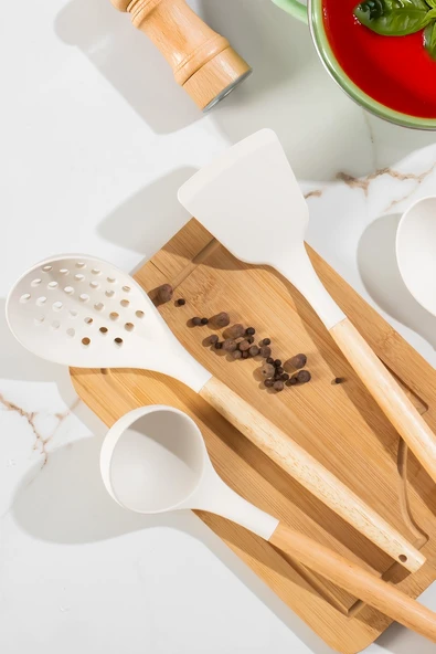 Porsima 3166 Bambu Silikon 4 Parça Servis Takımı Seti Beyaz Beyaz - Resim 2