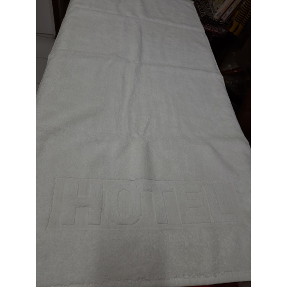 BEYAZ AYAK HAVLUSU -İHRACAT FAZLASI - EBADI: 49 X 94 cm - % 100 COTTON - TEK TARAFI HOTEL YAZILI - 3