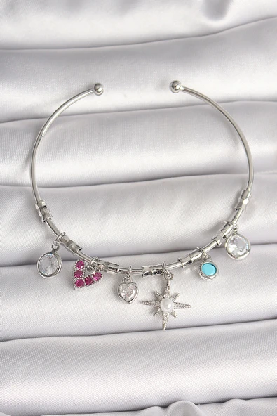 Pirinç Gümüş Renk Sallantı Zirkon Taşlı Kutup Yıldız Figür Kalp Detay Charm Kadın Bileklik ürün görseli 1