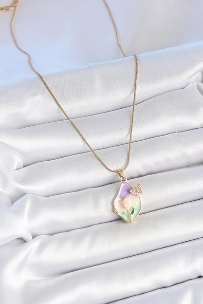 316L Çelik Gold Renk Zincir Damla Mix Renk Mineli Çiçek İşlemeli Kelebek Detay Portre Model Kadın Kolye - Resim 2