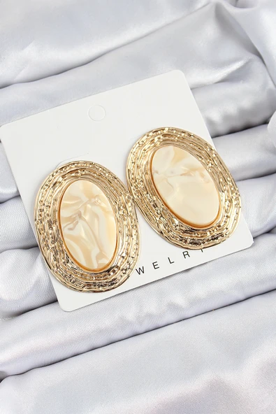 Pirinç Mermer Desenlli Bej Sedef Oval Vintage Model Gold Renk Kadın Küpe ürün görseli 1