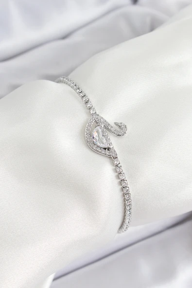 Pirinç Gümüş Renk Zirkon Taşlı Kuğu Model Kadın Bileklik ürün görseli 1