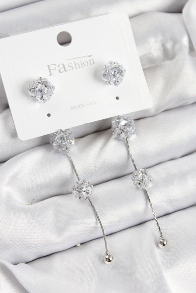 Pirinç Zirkon Taşlı Sallantılı  Model Gümüş Renk 925 Ayar Gümüş Çivi Kadın Küpe ürün görseli 1