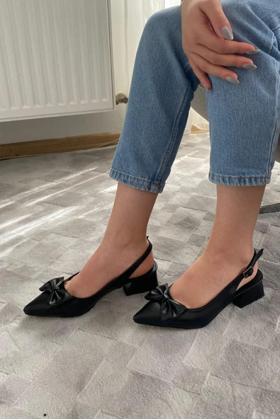 Pola Siyah Cilt Arkası Acık Sivri Burun Fiyoklu Detaylı 4 cm Topuklu Ayakkabı - 3