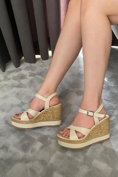 Kadın Demora Bej Cilt Çapraz Bant Dolgu Taban Ayakkabı - Resim 3