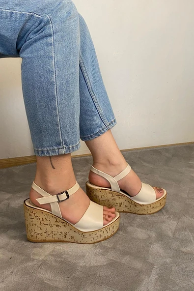Kadın Bery Krem Cilt Tek Bant Yüksek Dolgu Mantar Taban Ayakkabı & Sandalet K-910 - 3