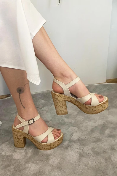 Kadın Leina Bej Çapraz Bant 10 cm Platfom Topuklu Mantar Taban Ayakkabı & Sandalet K-800 - 2