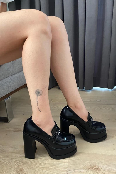 Kadın Clara Siyah Rugan İnce Tokalı Lofer Model 12 cm  Platform Topuklu Ayakkabı