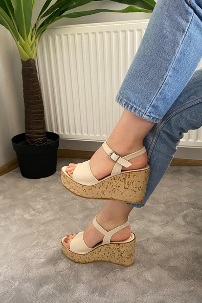Kadın Bery Krem Cilt Tek Bant Yüksek Dolgu Mantar Taban Ayakkabı & Sandalet K-910 - 4
