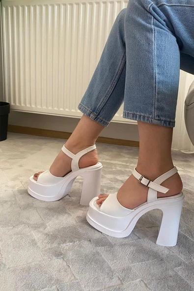 Kadın Lenisi Beyaz Tek Bantlı (12 cm ) Platform Topuklu Ayakkabı 1010 - 4