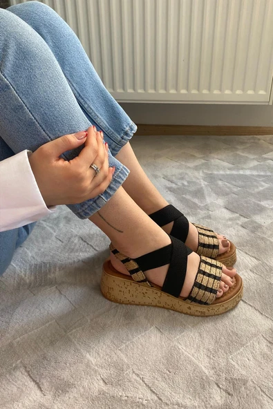 Kadın Margo Siyah Hasır Detaylı Lastilki Kalın Mantar Taban Ortopedik  Sandalet  K-220 - 2