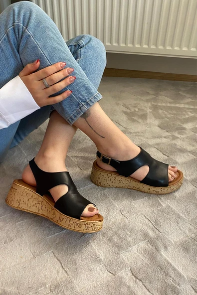 Kadın Tinge Siyah Cilt Kalın Mantar Taban Ortopedik  Sandalet  K-250