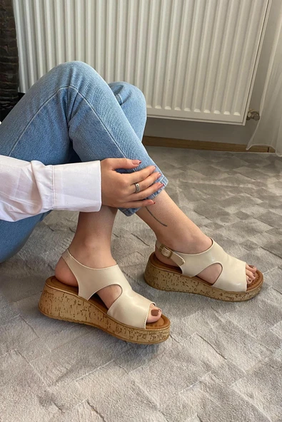 Kadın Tinge Bej Cilt Kalın Mantar Taban Ortopedik  Sandalet  K-250 - 4