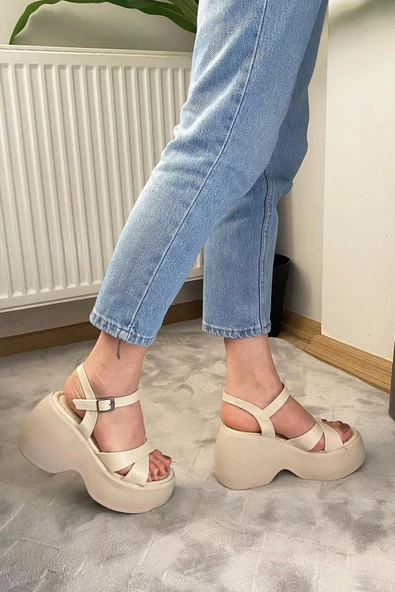 Kadın Dante Bej Çapraz Bantlı Kalın Taban Ortopedik  Sandalet  K-3000 - 4