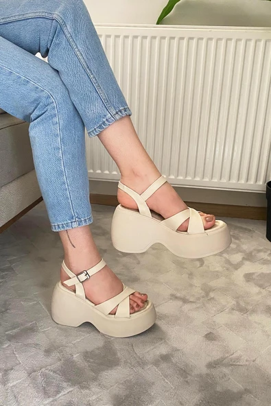 Kadın Dante Bej Çapraz Bantlı Kalın Taban Ortopedik  Sandalet  K-3000 - 5