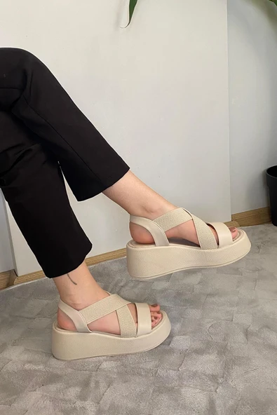 Kadın Mokka Bej Lastik Detaylı  Dolgu Tabanlı Sandalet - 5