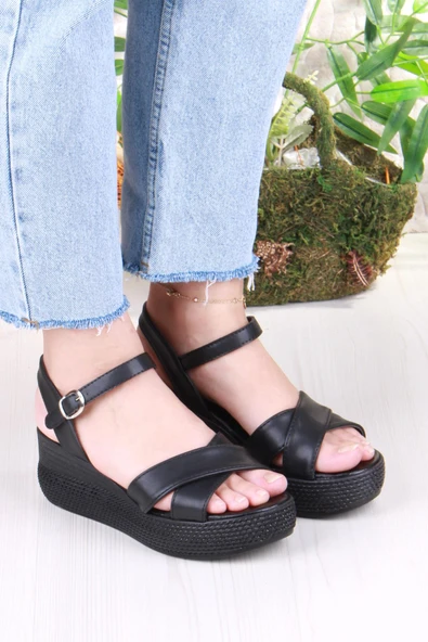 Fort 05-7008 Soft Rahat Toka Detaylı Dolgu Taban Çapraz Bant Kadın Sandalet - Resim 3