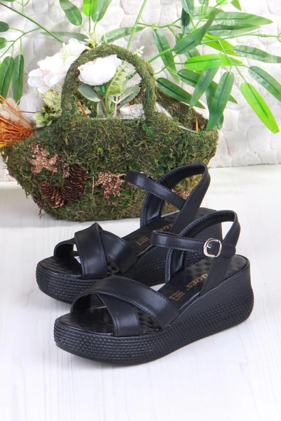 Fort 05-7008 Soft Rahat Toka Detaylı Dolgu Taban Çapraz Bant Kadın Sandalet - Resim 5