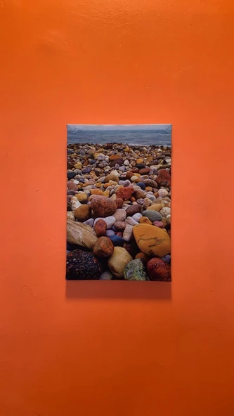 Deniz Ve Renkli Taşlar Natürel Tasarım Ahşap Çerçeve Ev İşyeri Ofis Duvar Kanvas Tablo DOĞA2 - 6