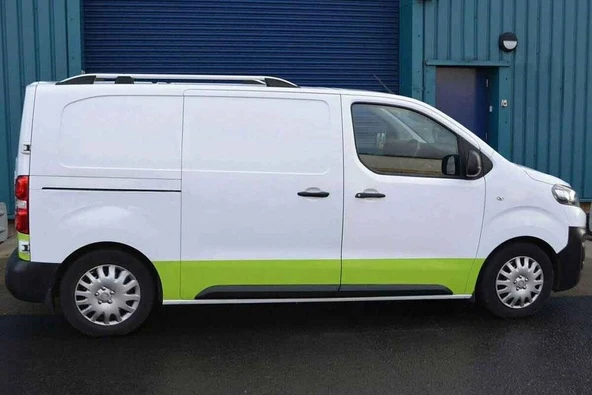 Peugeot Expert Traveller Elegance Tavan Çıtası Alüminyum Uzun Şase 2017 ve Sonrası ürün görseli