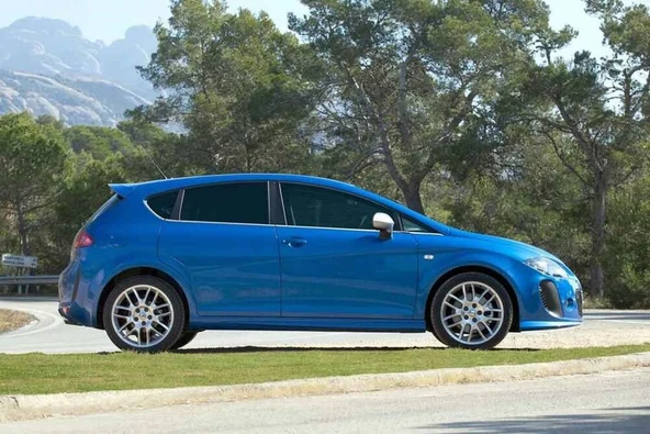 OMSA Seat Leon 1P HB Krom Cam Alt Çıtası 2005-2012 Arası ürün görseli