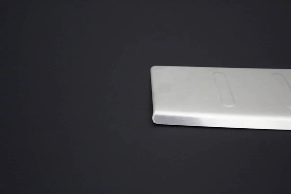 OMSA VW T6.1 Caravelle Krom Bagaj Eşiği Tek Kapı Taşlı 2020-2023 Arası - Resim 3