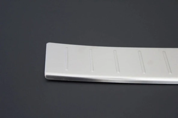 OMSA BMW X1 Krom Arka Tampon Eşiği Taşlı 2012-2015 Arası - Resim 3