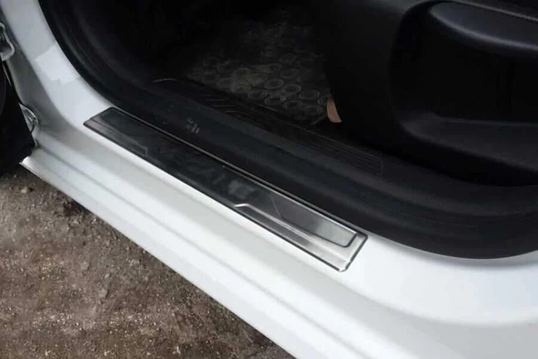 OMSA Renault Megane 4 Sedan Krom Kapı Eşiği 4 Parça Taşlı 2021 ve Sonrası - Resim 2