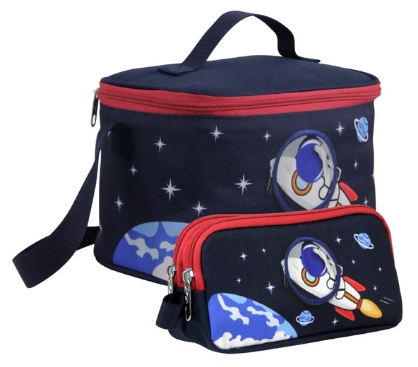 Cennec Erkek Çocuk 3D Astronot Desenli Lacivert Kırmızı Beslenme Çantası ve Kalemlik Seti ürün görseli