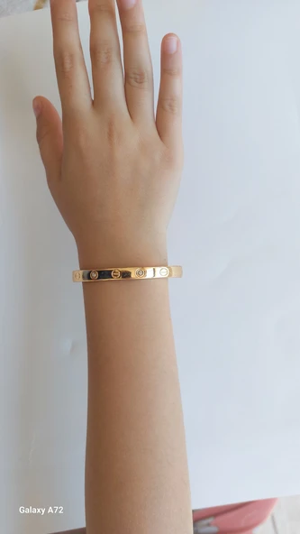 Alaşım kartier Kelepçe Taşlı Bileklik Gold