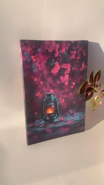 Pembe Çiçeklerin Altında Gaz Lambası Natürel Tasarım Ahşap Çerçeve Ev İşyeri Duvar Kanvas Tablo LMB1 - 2