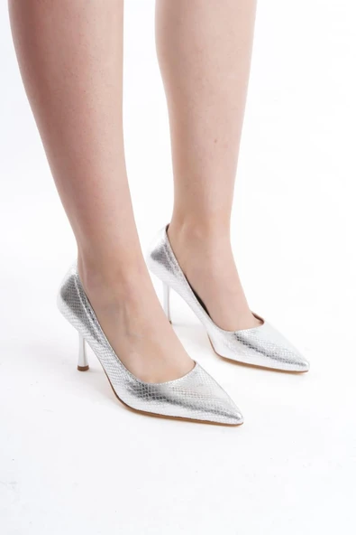 Kadın Scarlet 9 Gümüş Baskılı Cm İnce Topuklu Sivri Burun Stiletto