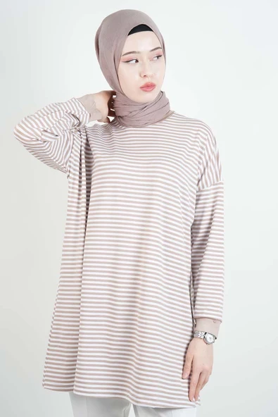 Tesettür Tunik İnce Çizgili Penye Tunik Bej