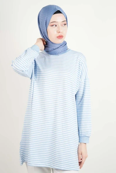 Tesettür Tunik İnce Çizgili Penye Tunik Açık Mavi ürün görseli